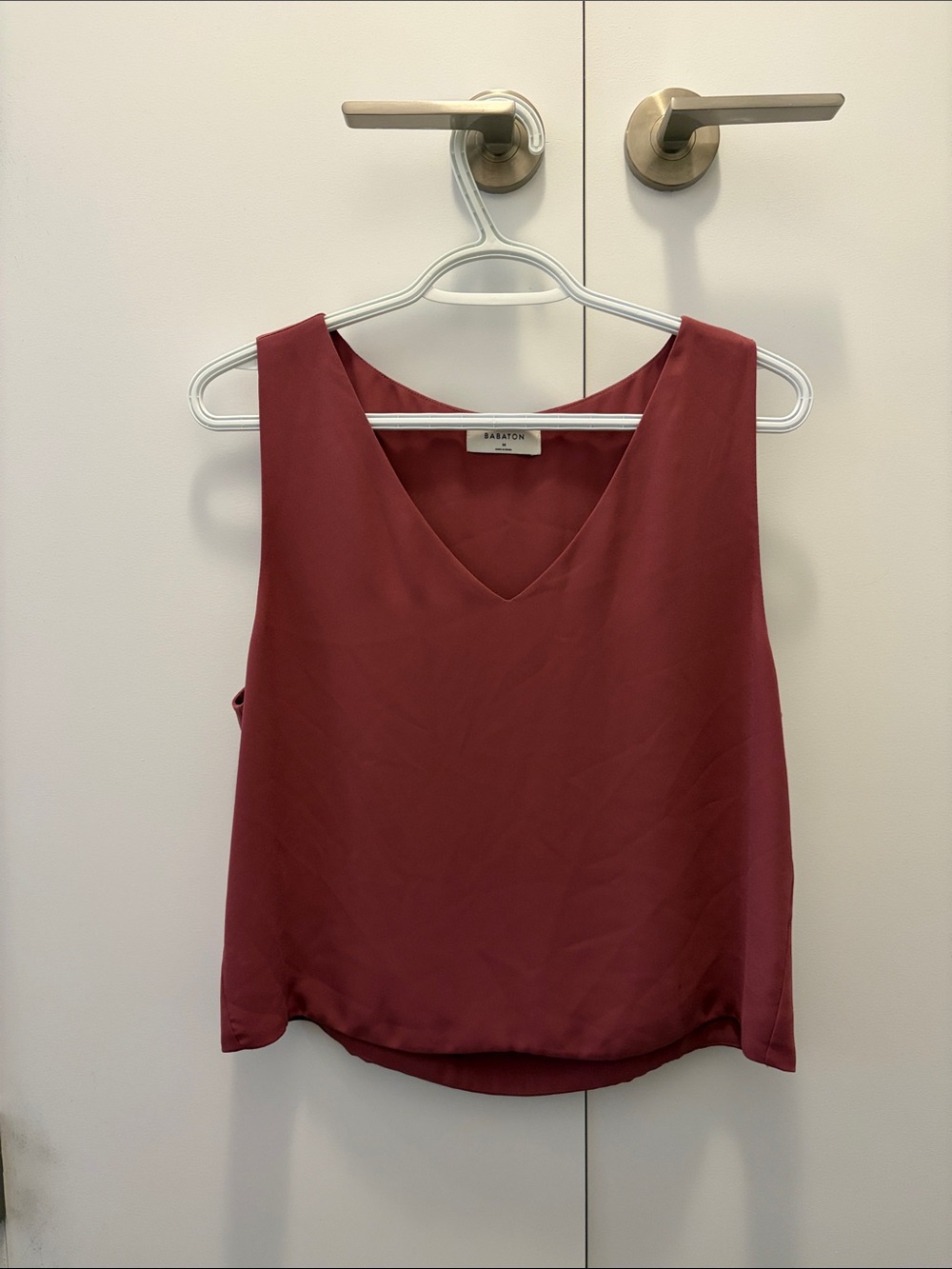 Aritzia V-Neck Sleeveless Camisole